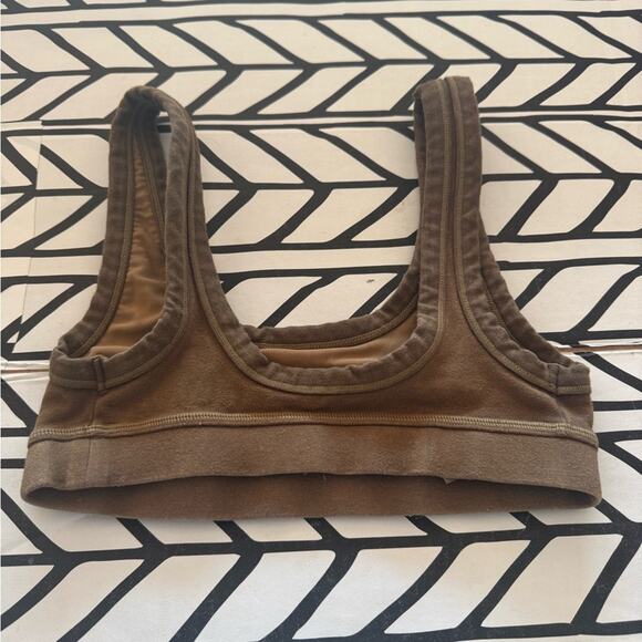 SKIMS Outdoor Wide Neck Sports Bra size Small - Picture 4 of 5